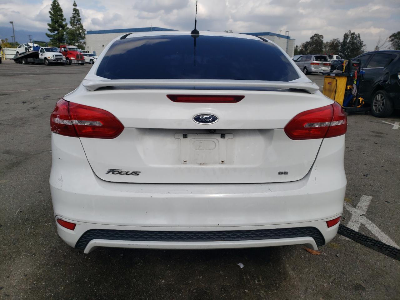 2016 FORD FOCUS SE - Фото 6