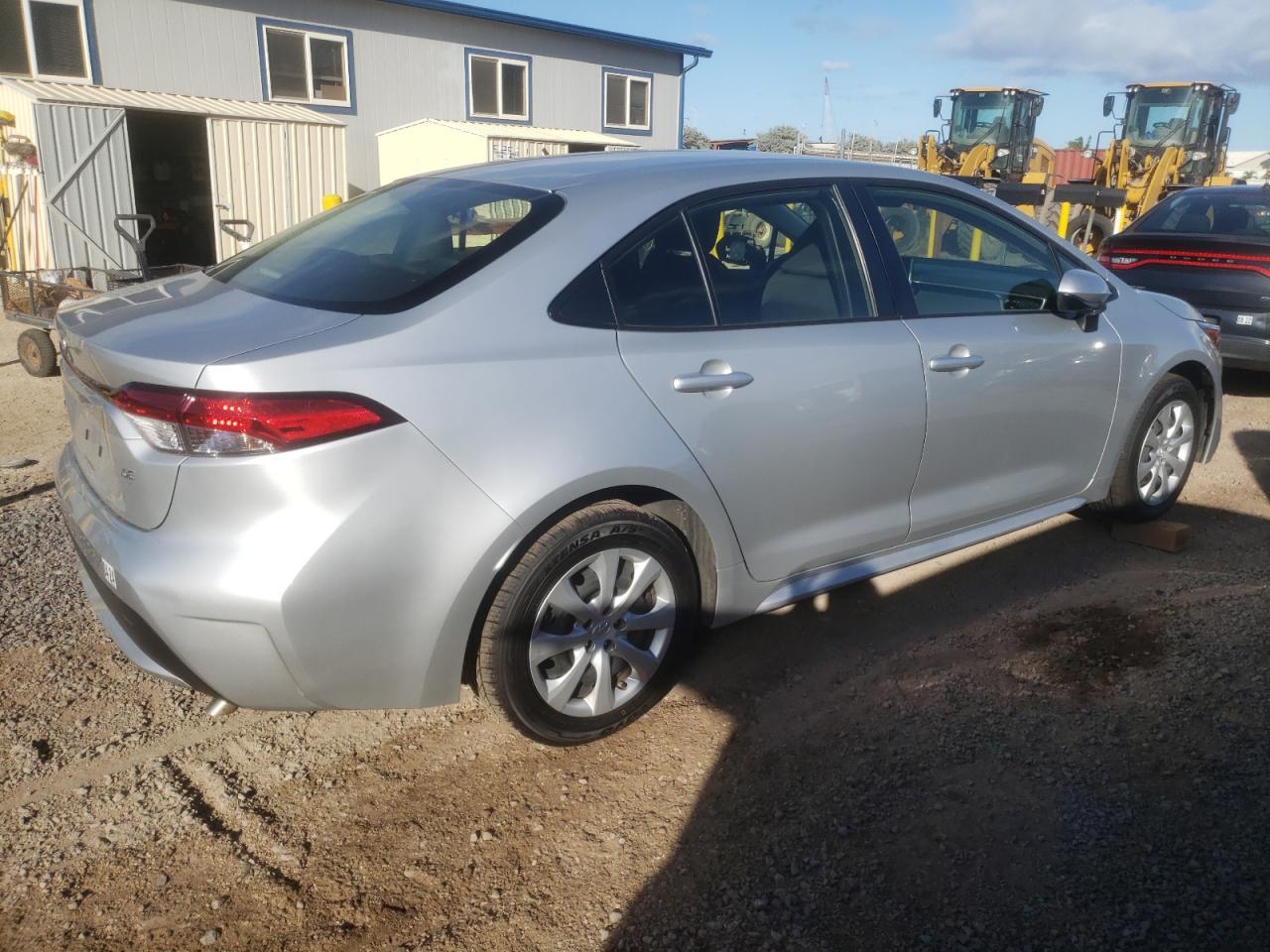 2021 TOYOTA COROLLA LE - Фото 3