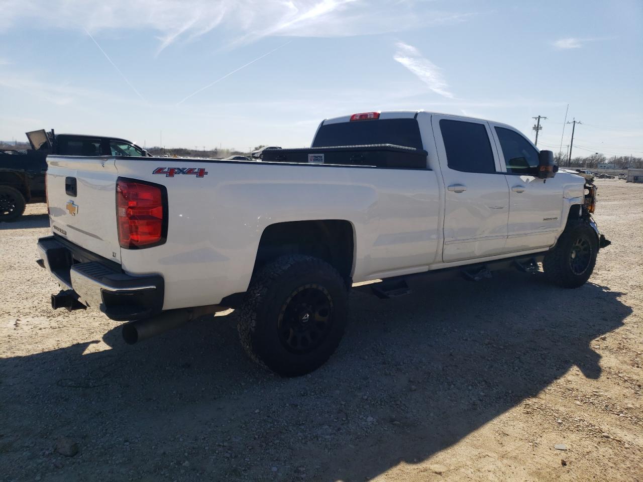 2016 CHEVROLET SILVERADO - Image 3