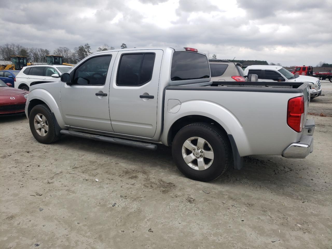2012 NISSAN FRONTIER S - Фото 2