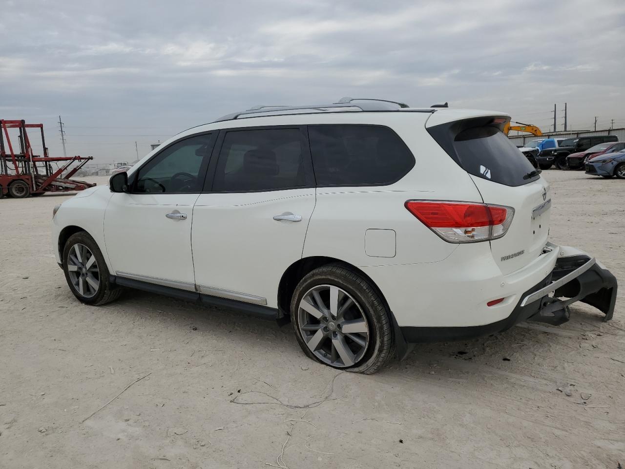 2013 NISSAN PATHFINDER - Image 2