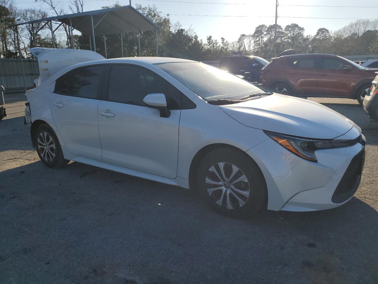 2022 TOYOTA COROLLA LE - Image 4