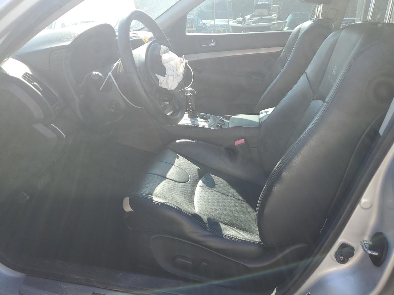 2012 INFINITI G37 - Image 7