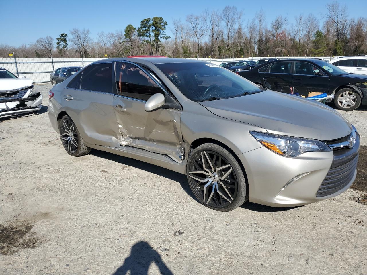 2015 TOYOTA CAMRY LE - Фото 4