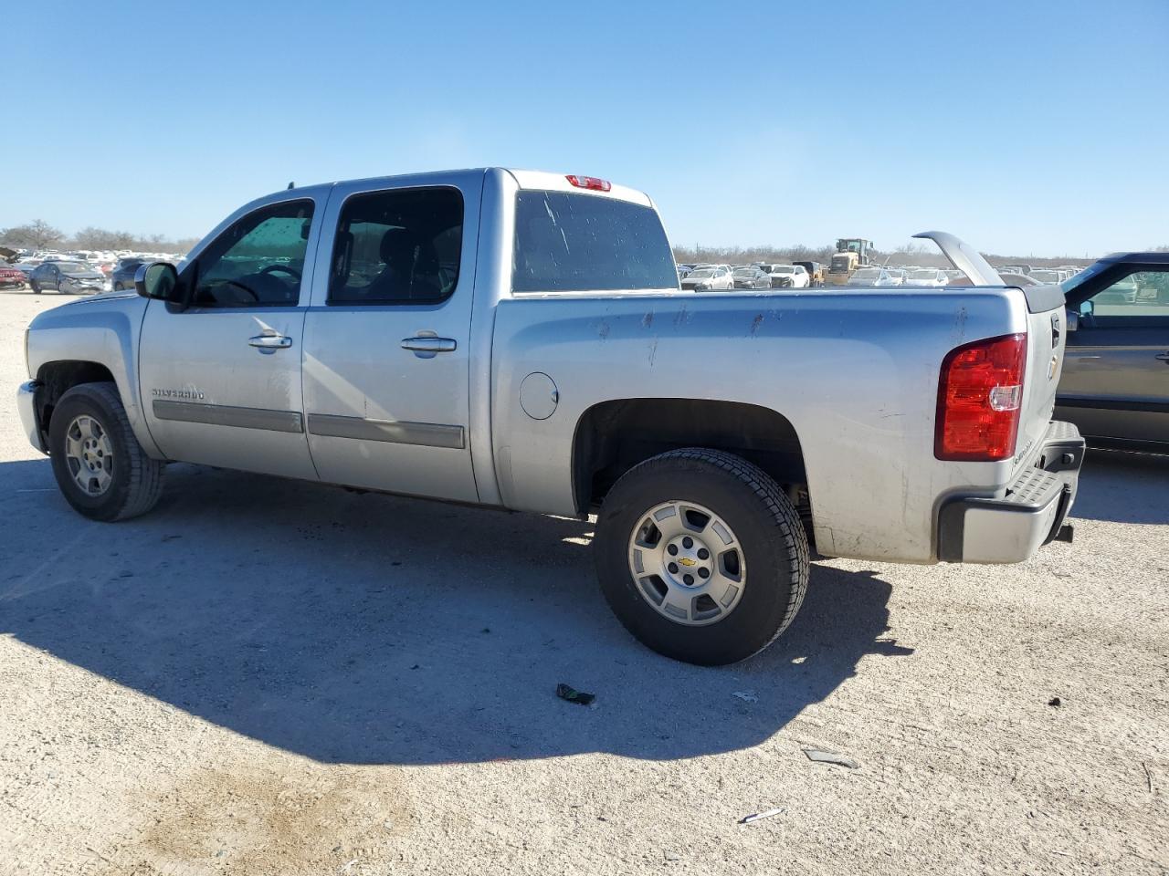 2013 CHEVROLET SILVERADO - Фото 2
