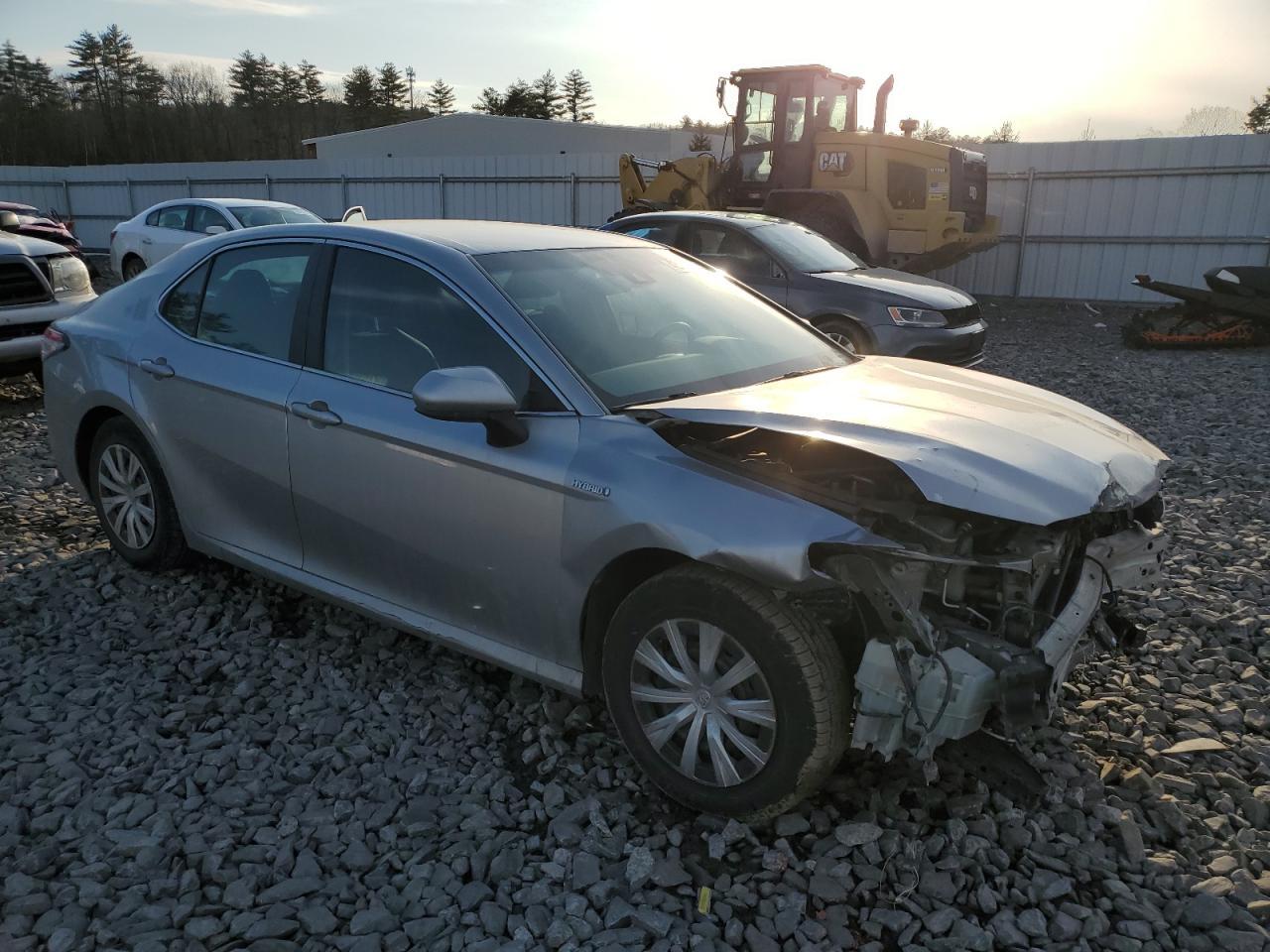 2018 TOYOTA CAMRY LE - Image 4