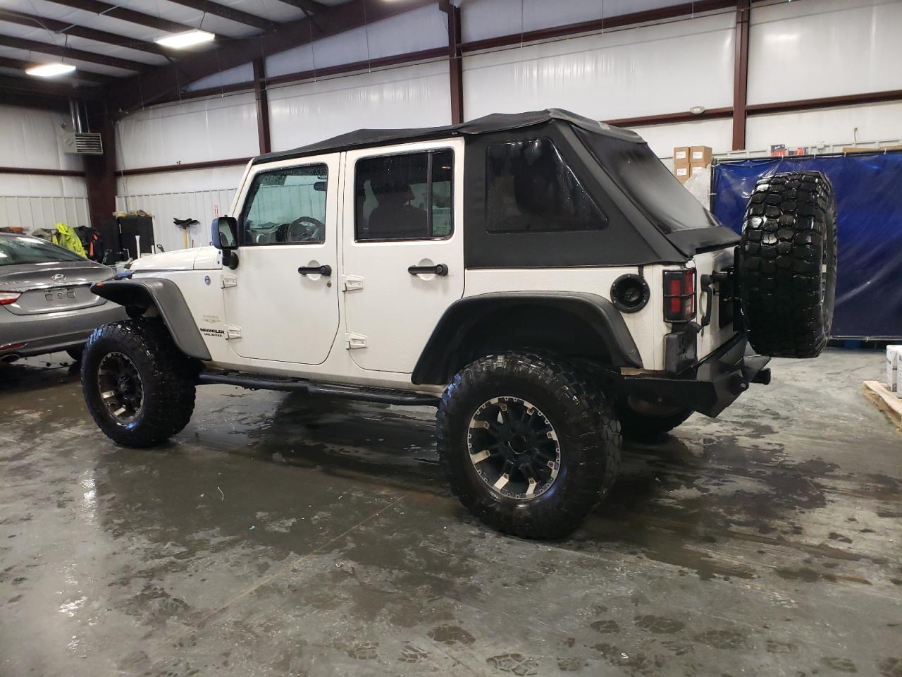 2010 JEEP WRANGLER U - Фото 2