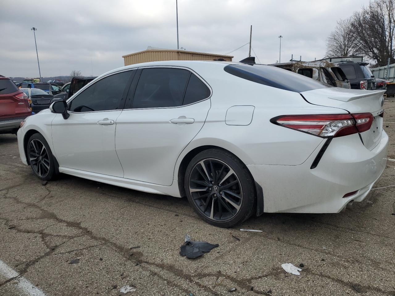 2019 TOYOTA CAMRY XSE - Фото 2