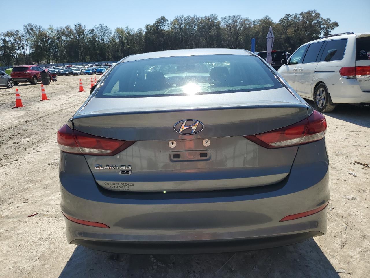 2018 HYUNDAI ELANTRA SE - Фото 6