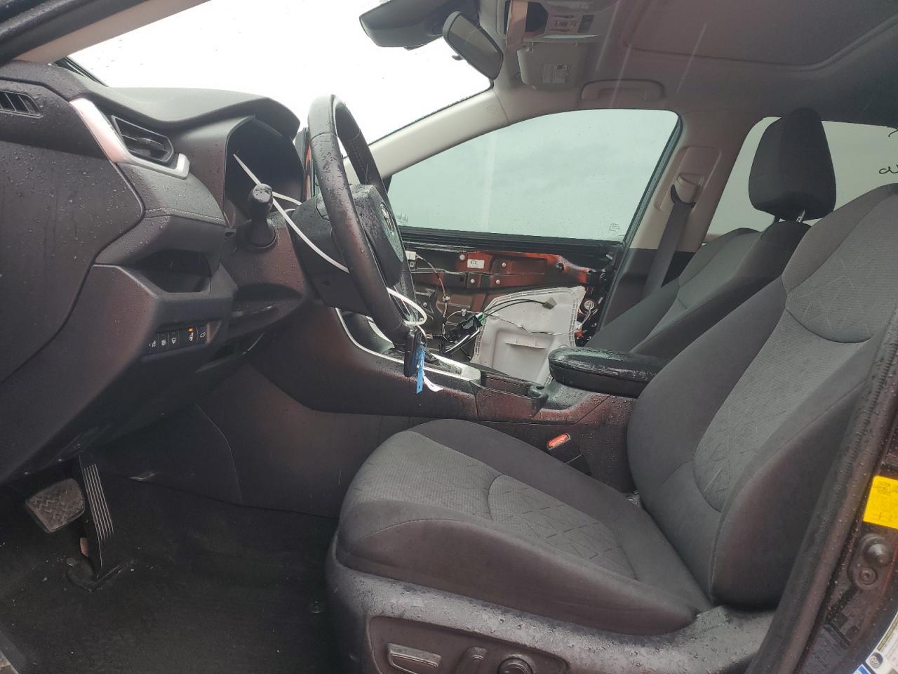 2020 TOYOTA RAV4 XLE - Image 7
