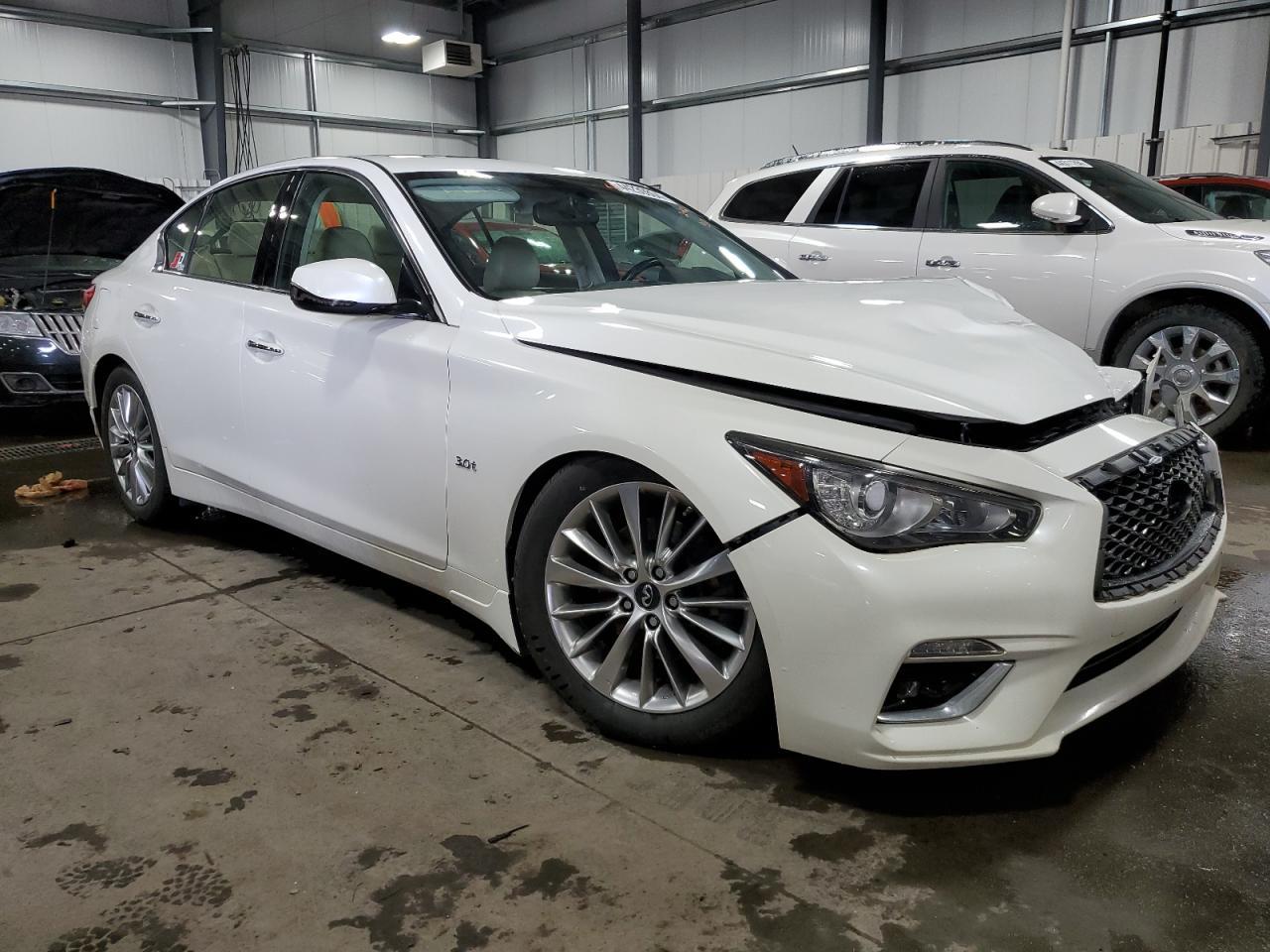 2018 INFINITI Q50 LUXE - Image 4