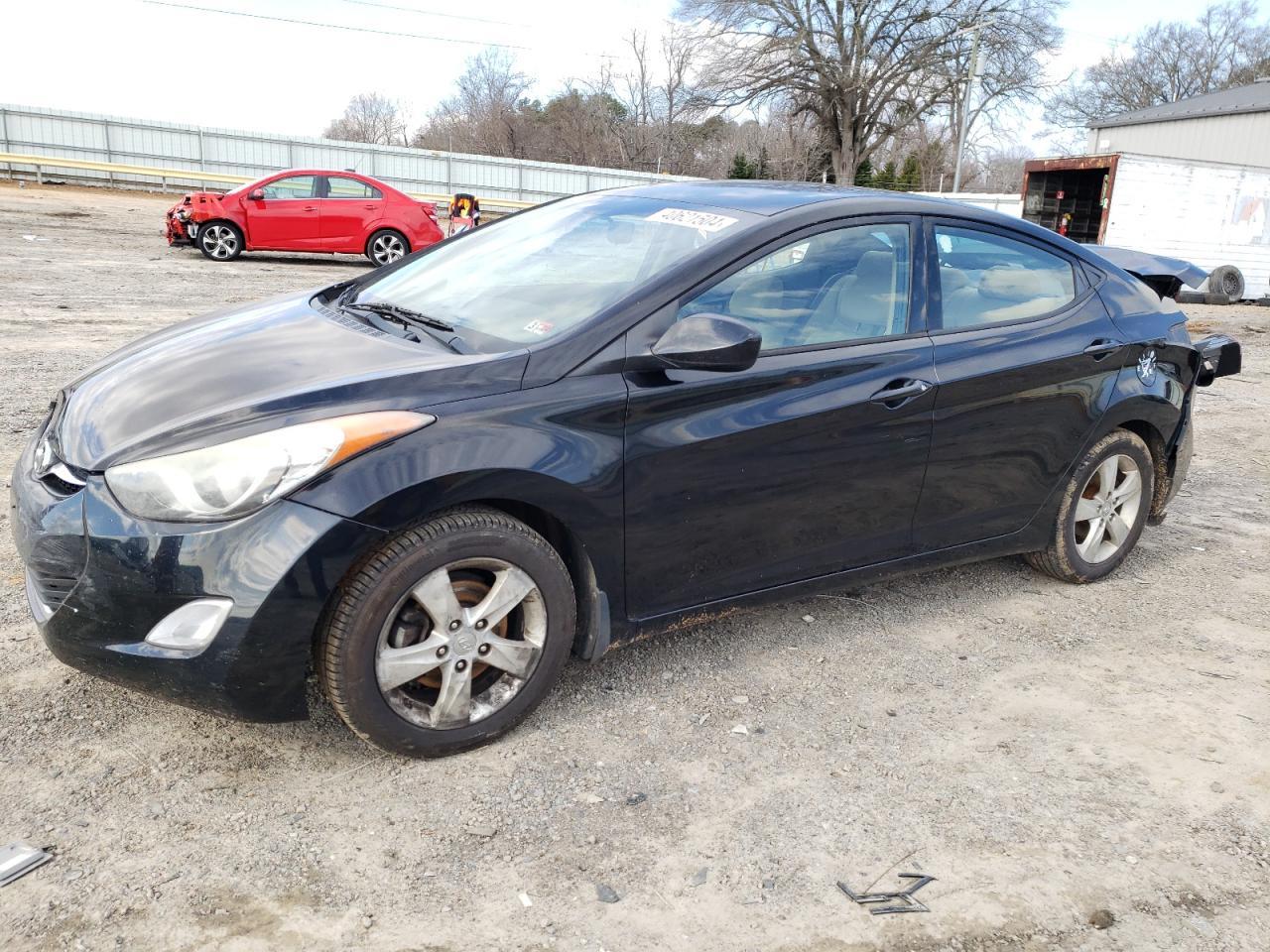 2013 HYUNDAI ELANTRA GL