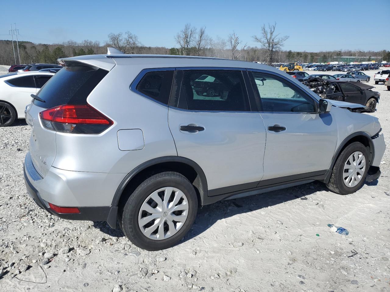 2017 NISSAN ROGUE S - Фото 3