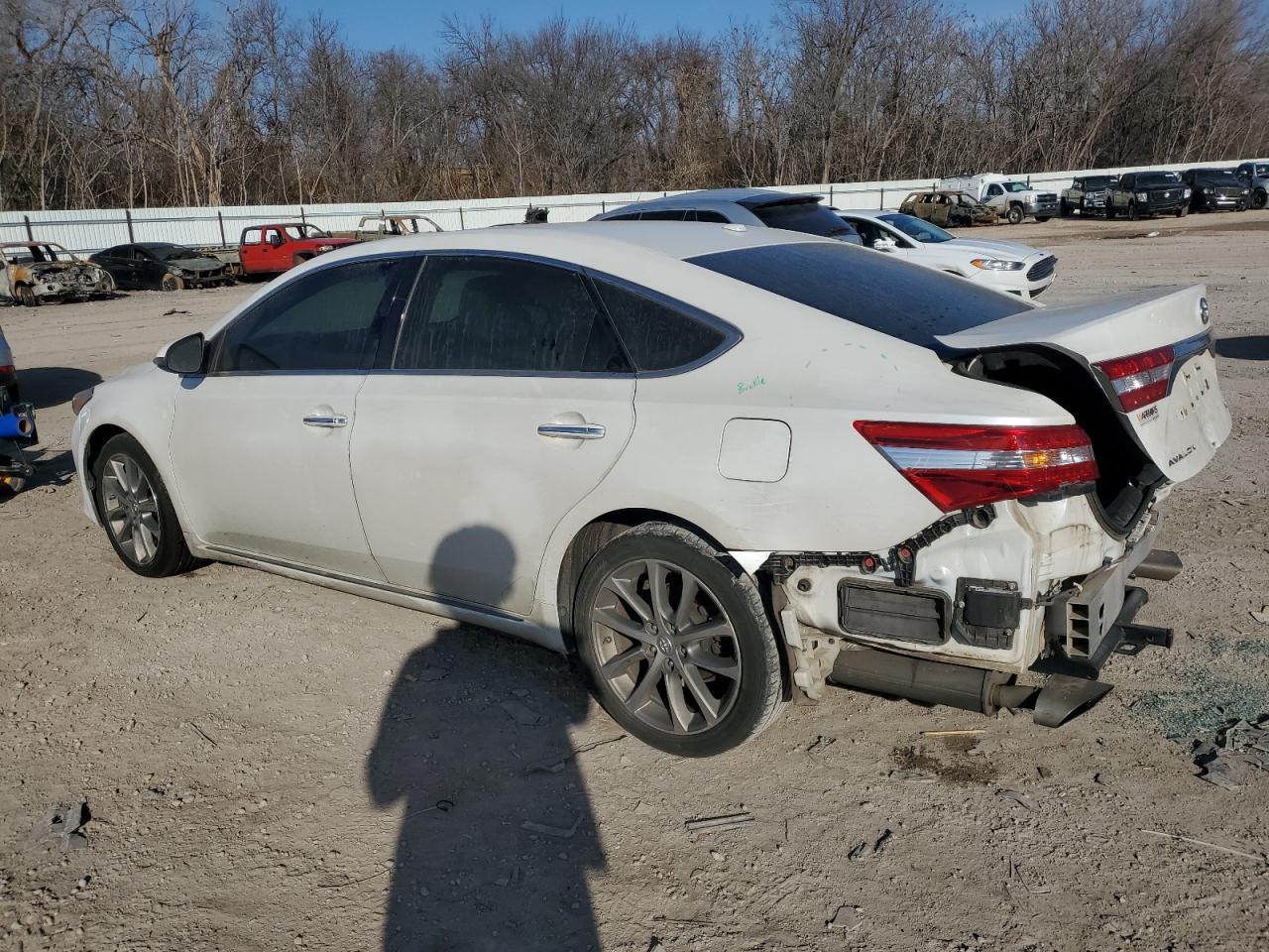 2015 TOYOTA AVALON XLE - Image 2