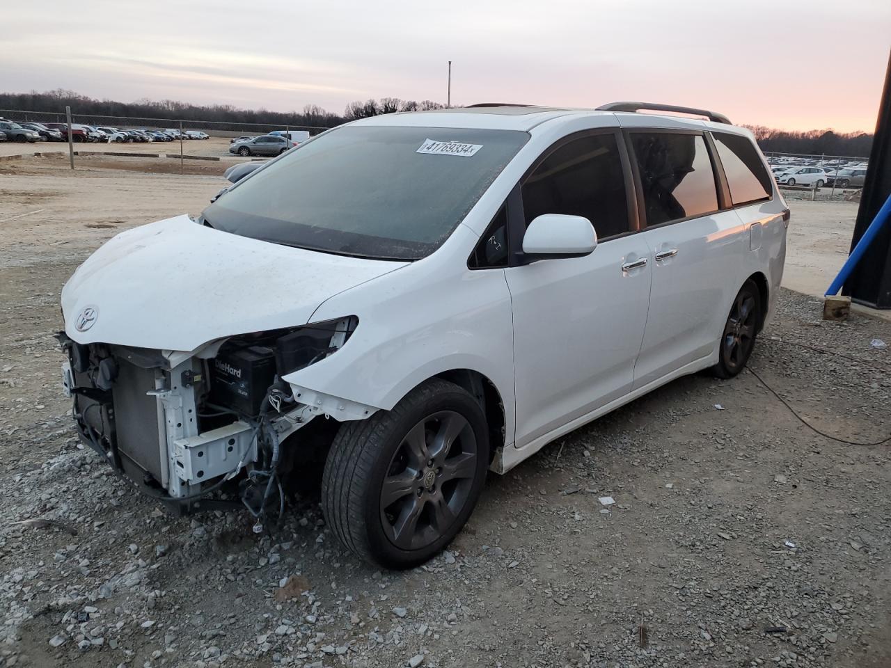 2015 TOYOTA SIENNA SPO