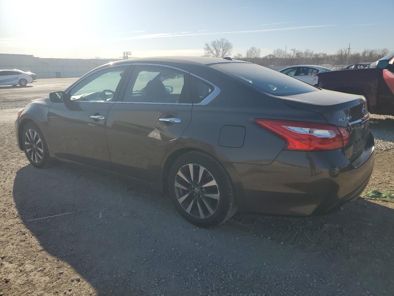 2017 NISSAN ALTIMA 2.5 - Фото 2