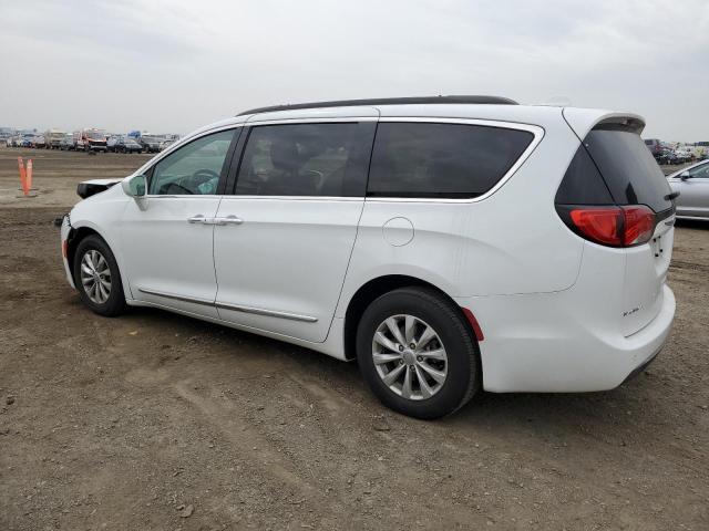 2017 Chrysler Pacifica Touring L - Image 2