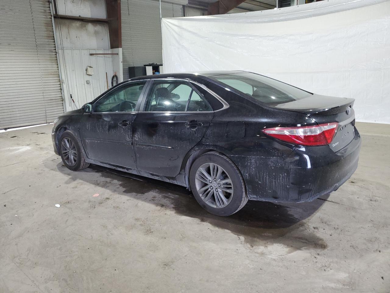 2016 TOYOTA CAMRY LE - Фото 2