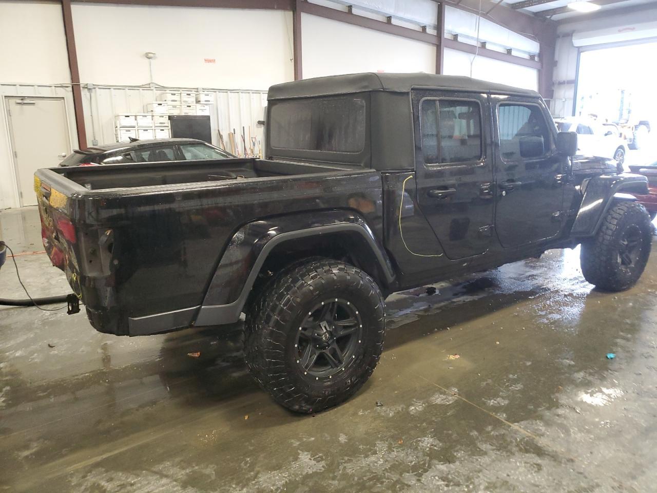 2020 JEEP GLADIATOR - Image 3