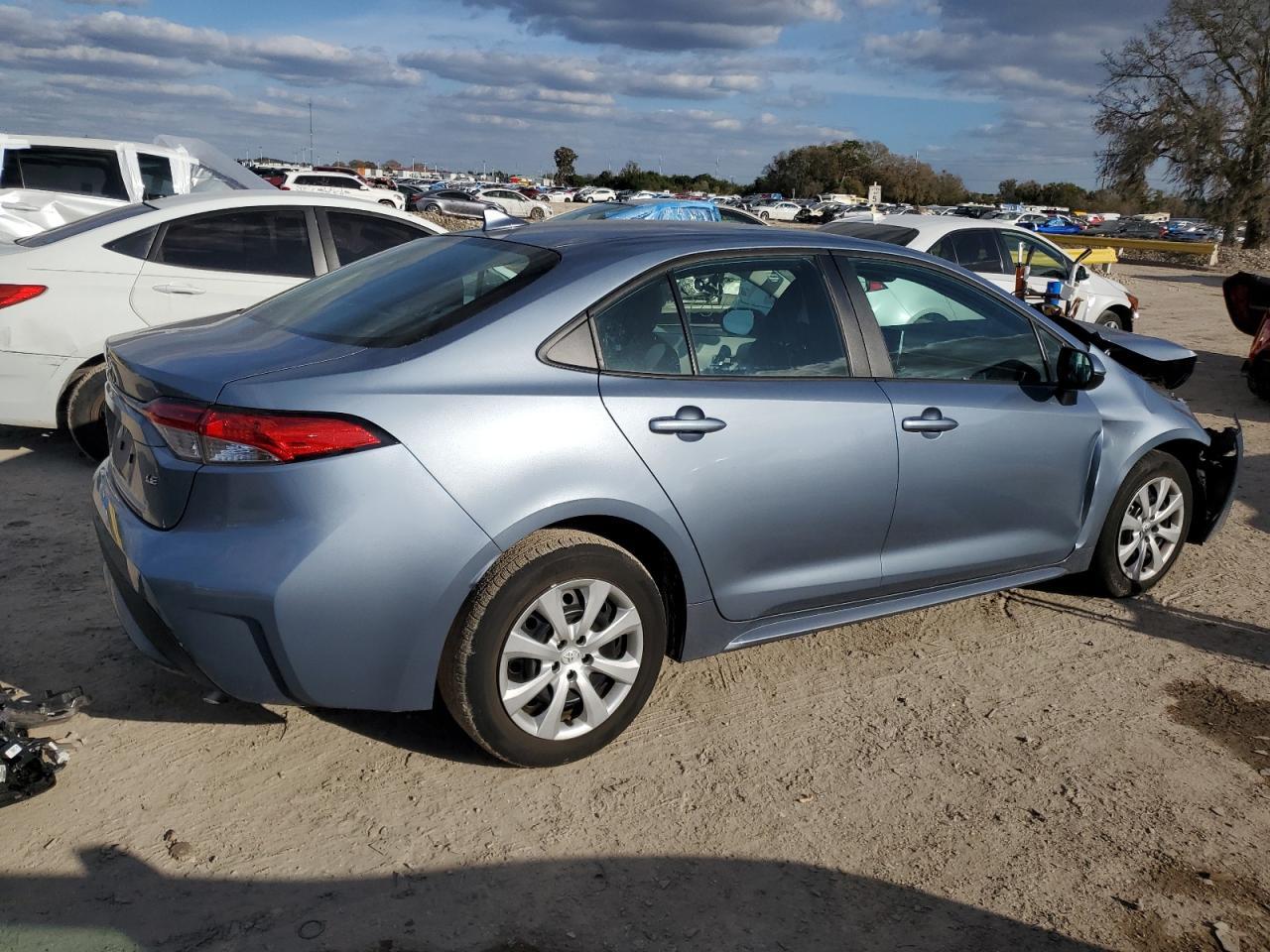 2021 TOYOTA COROLLA LE - Фото 3