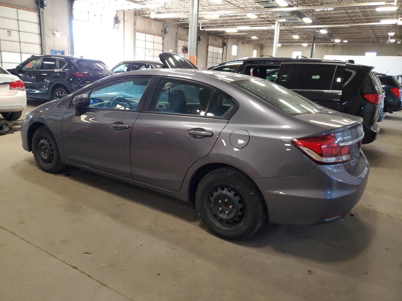 2015 HONDA CIVIC LX - Фото 2