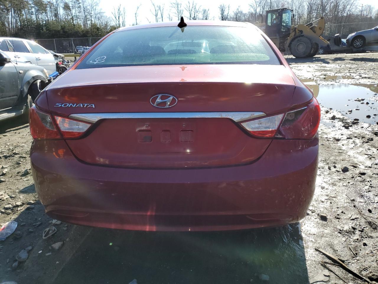 2011 HYUNDAI SONATA GLS - Image 6
