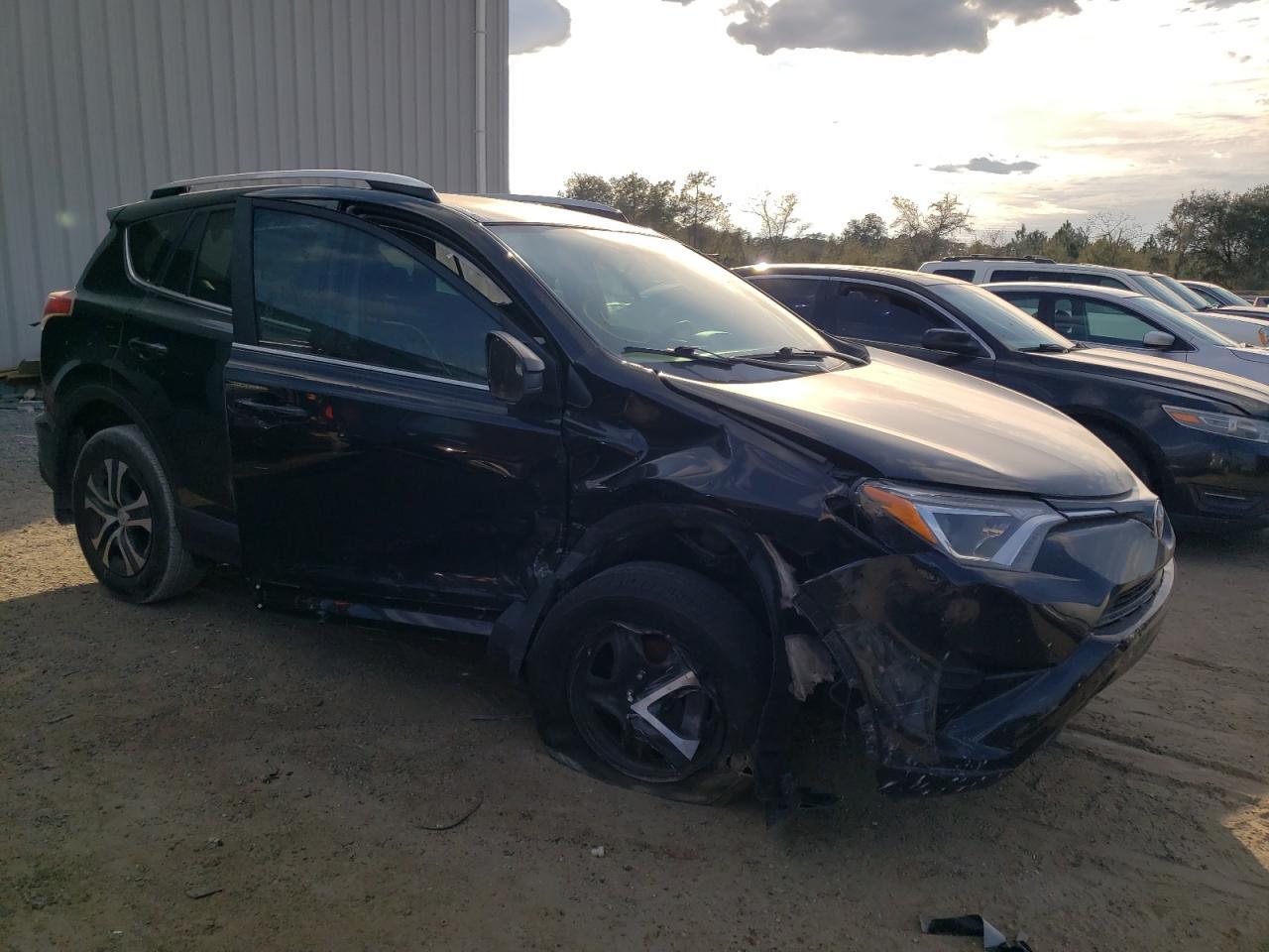 2016 TOYOTA RAV4 LE - Image 4