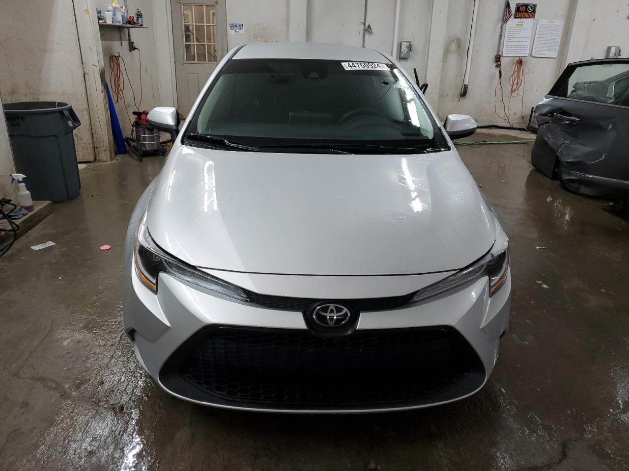 2020 TOYOTA COROLLA LE - Фото 5