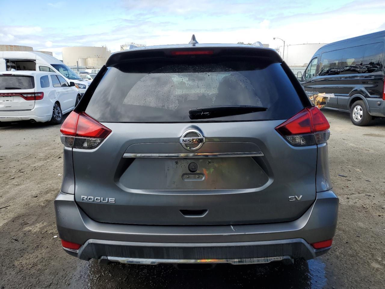 2017 NISSAN ROGUE S - Image 6