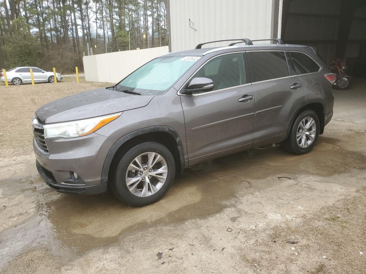 2015 TOYOTA HIGHLANDER
