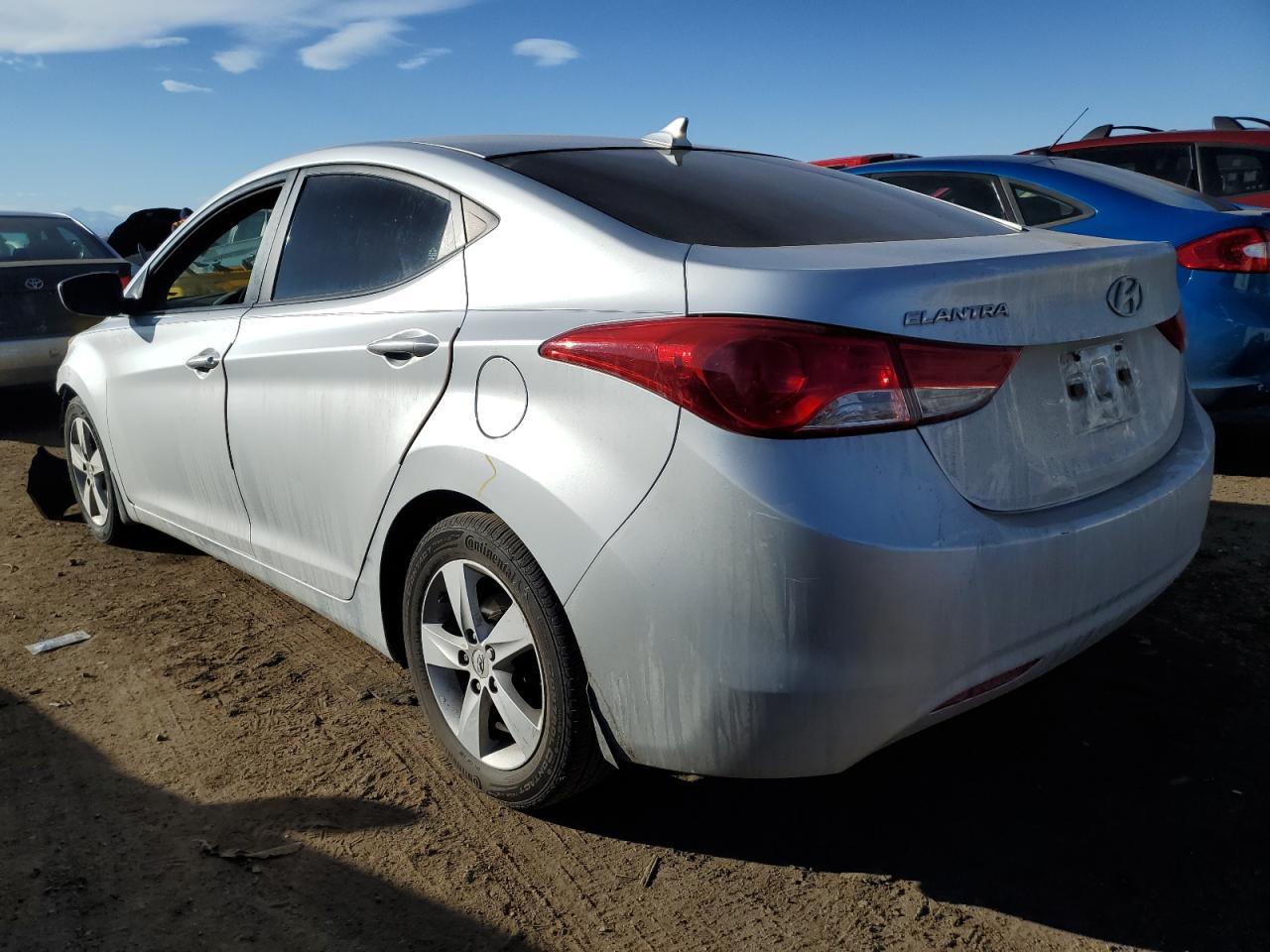 2013 HYUNDAI ELANTRA GL - Image 2