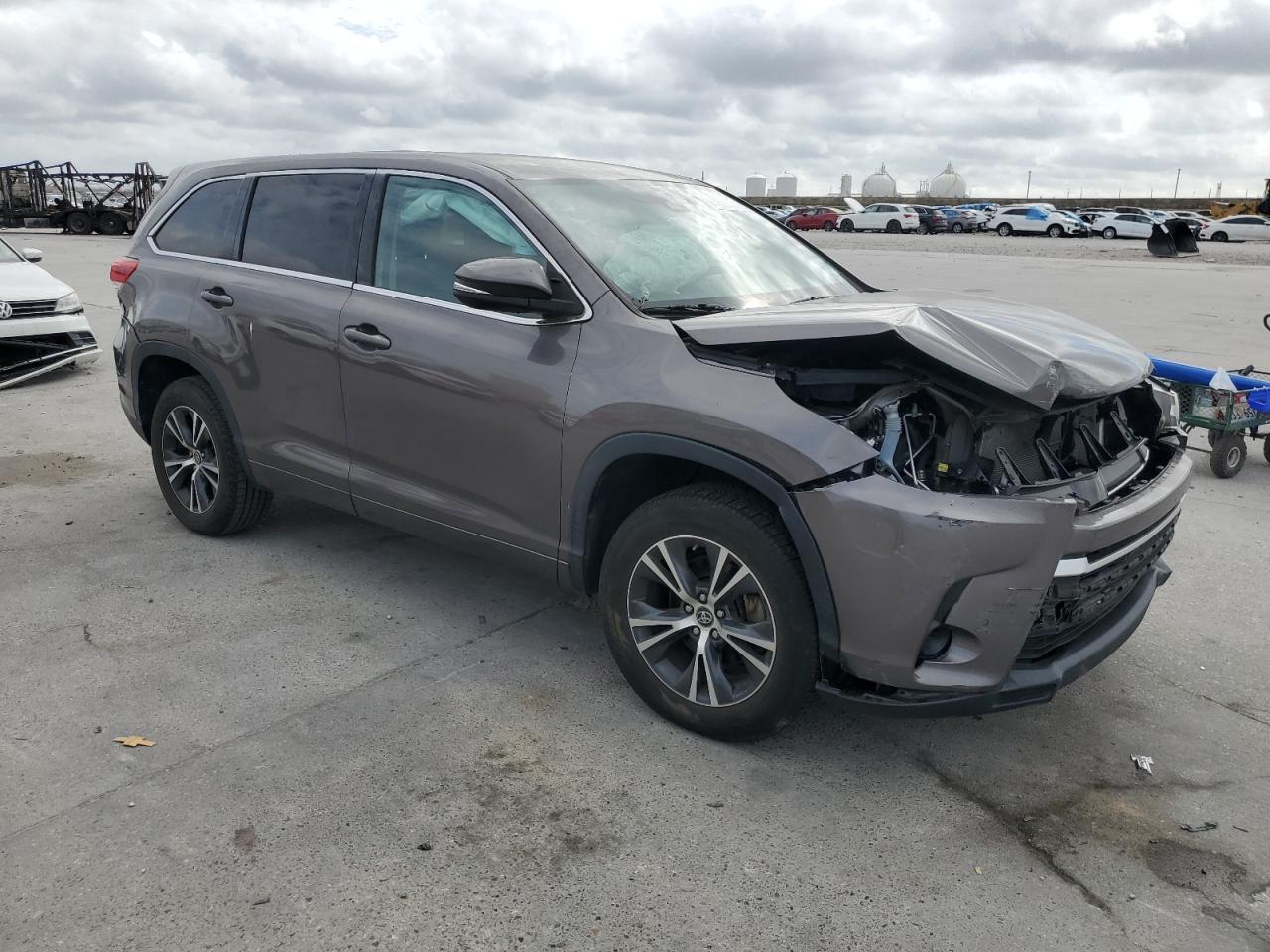 2018 TOYOTA HIGHLANDER - Фото 4