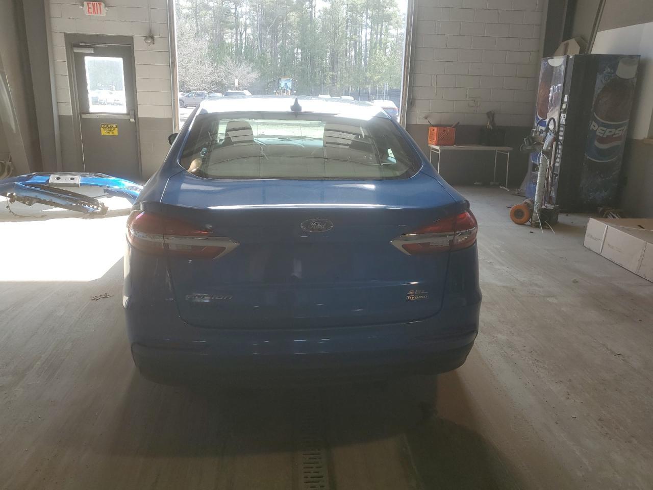 2020 FORD FUSION SEL - Image 6