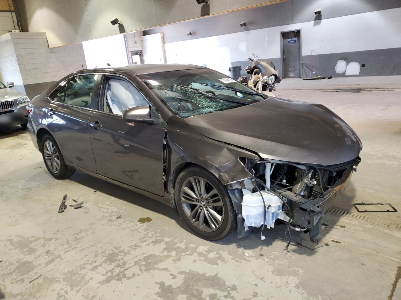 2015 TOYOTA CAMRY LE - Фото 4