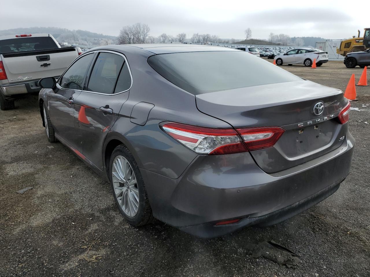 2018 TOYOTA CAMRY L - Фото 2