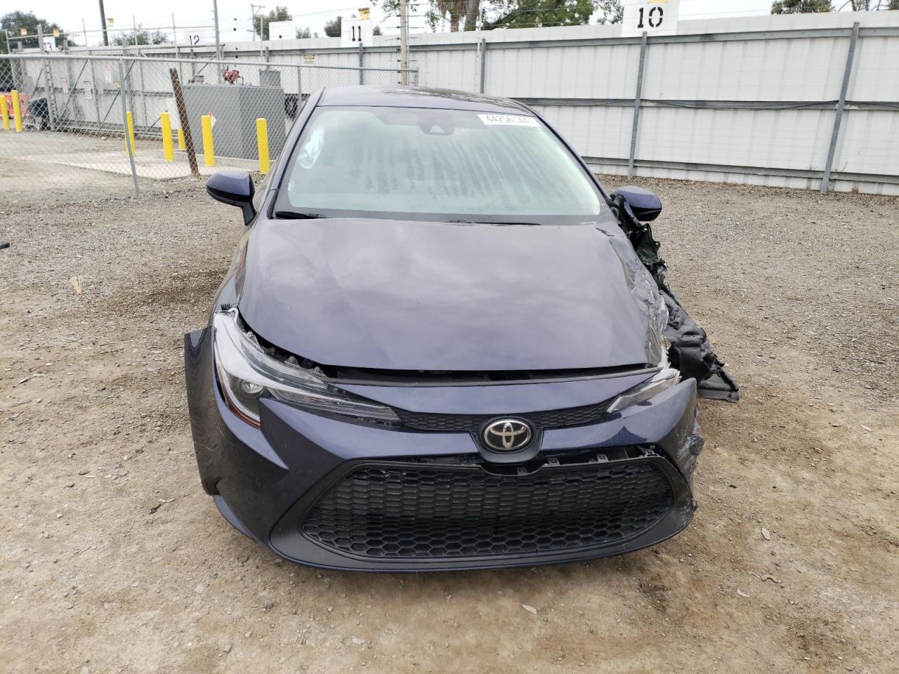 2022 TOYOTA COROLLA LE - Image 5