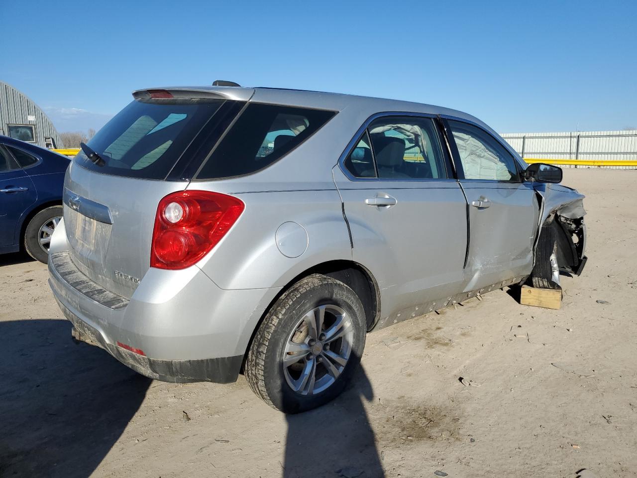 2015 CHEVROLET EQUINOX LS - Фото 3