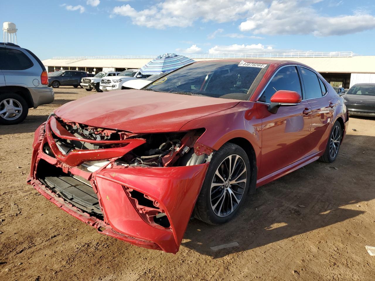 2020 TOYOTA CAMRY SE