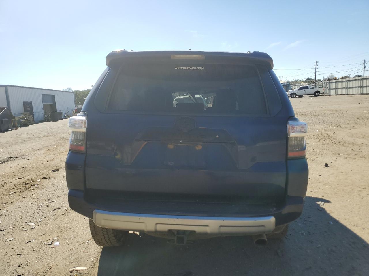 2018 TOYOTA 4RUNNER SR - Image 6