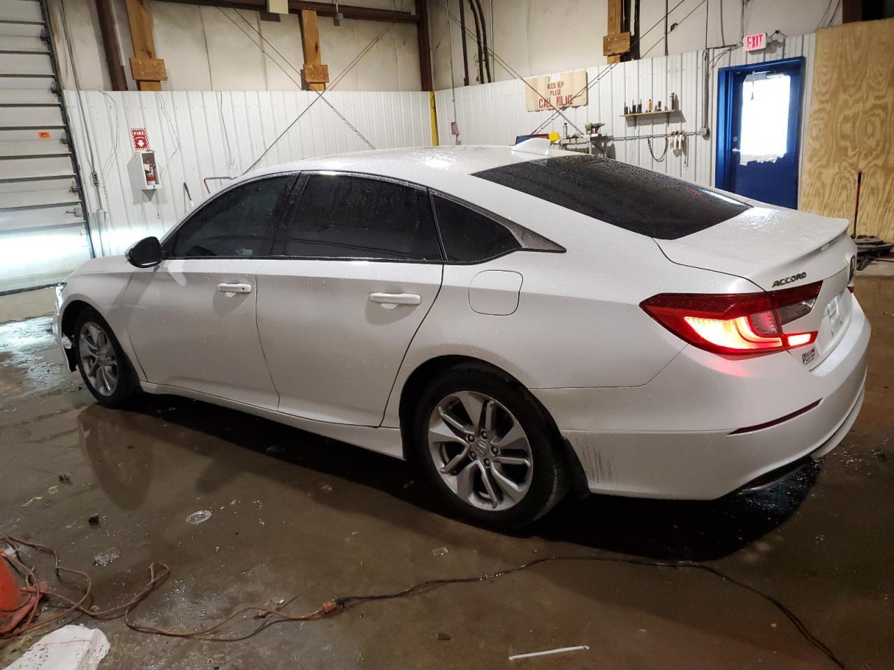 2018 HONDA ACCORD LX - Фото 2