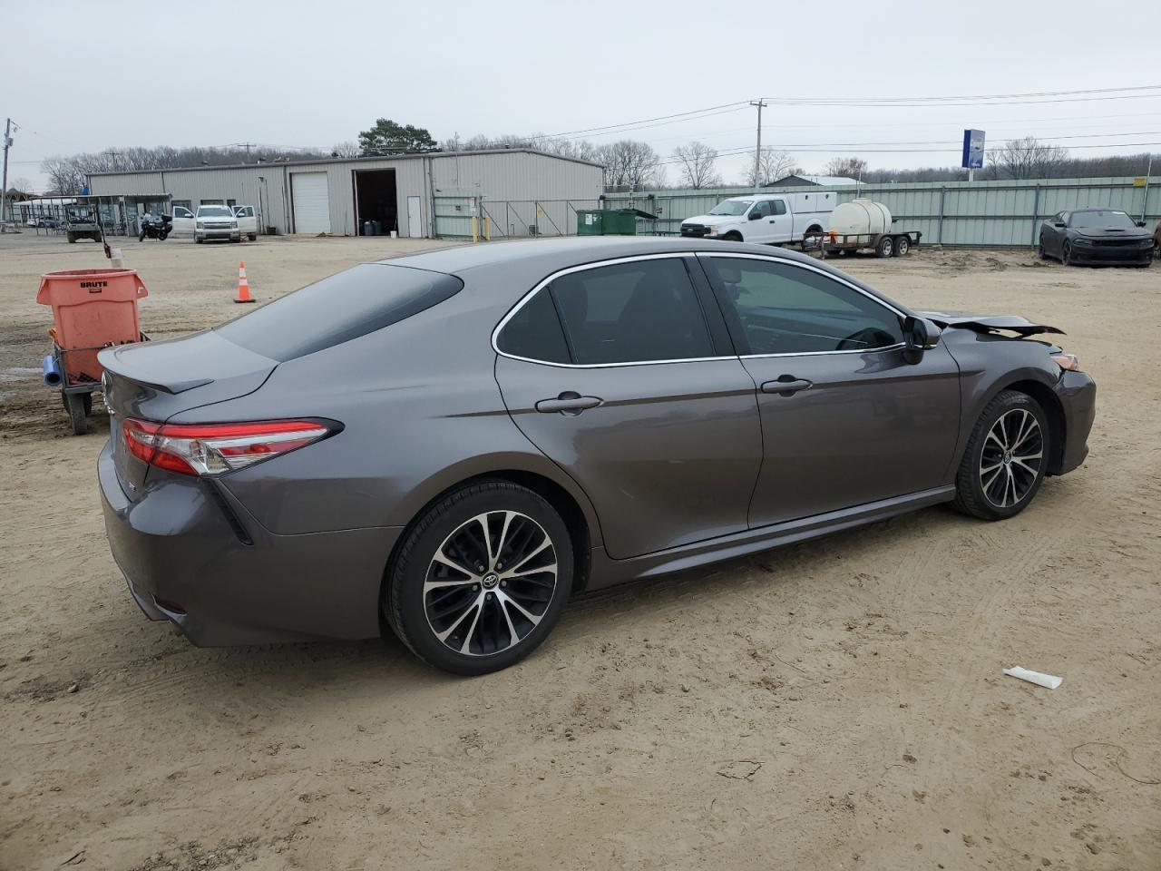 2018 TOYOTA CAMRY L - Image 3