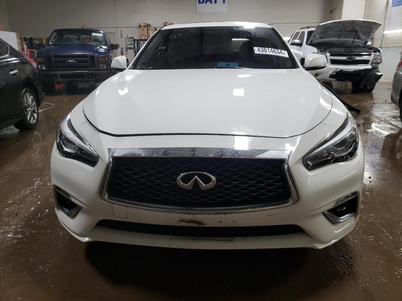 2018 INFINITI Q50 LUXE - Фото 5