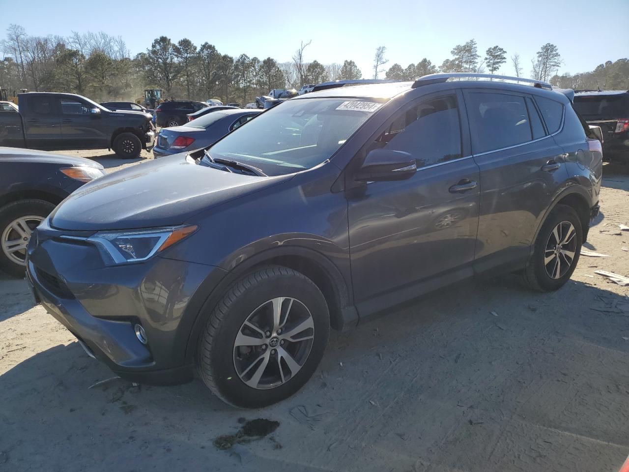 2016 TOYOTA RAV4 XLE