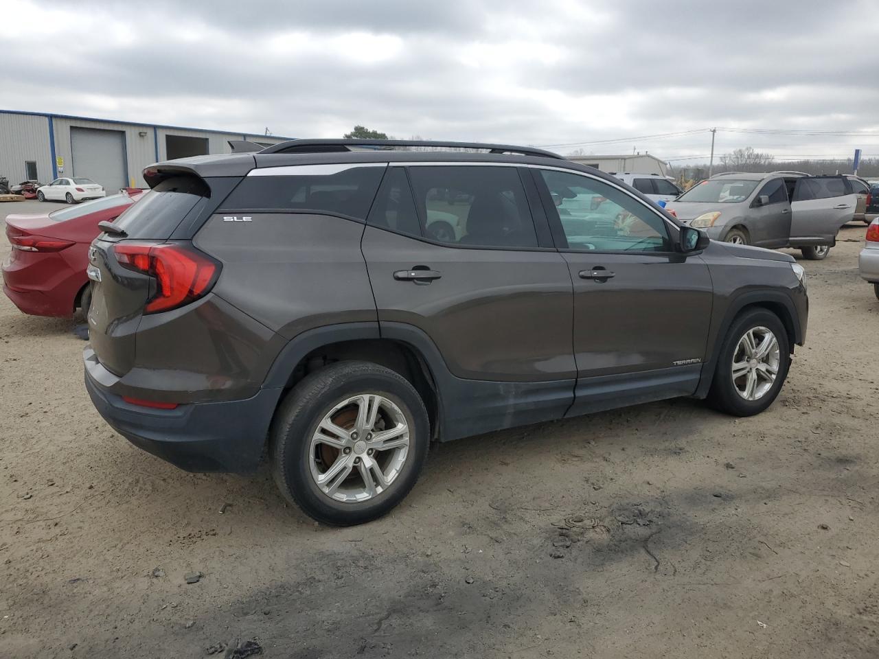 2019 GMC TERRAIN SL - Фото 3