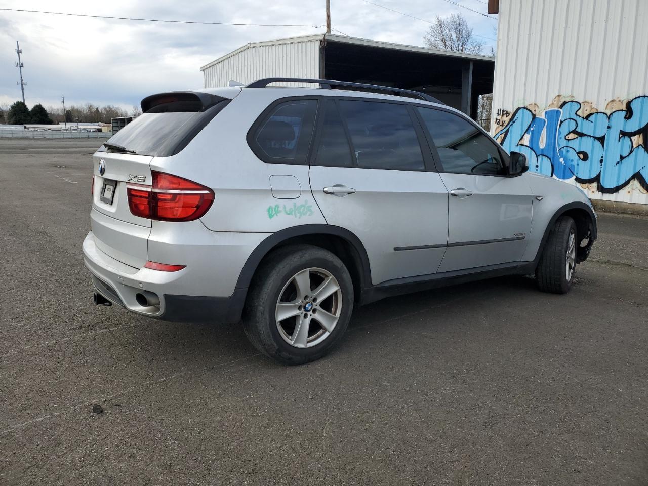 2012 BMW X5 XDRIVE3 - Image 3