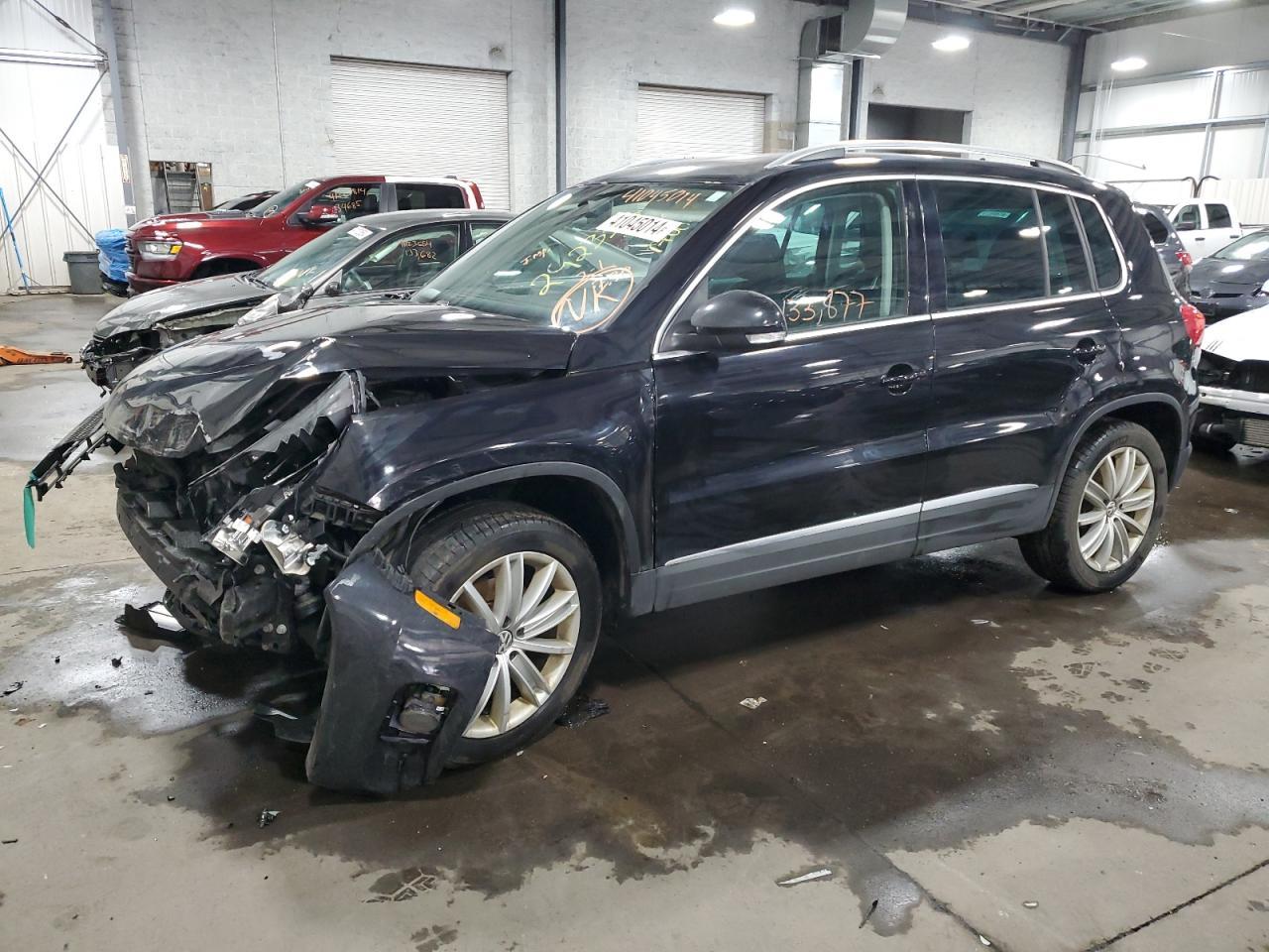 2014 VOLKSWAGEN TIGUAN S