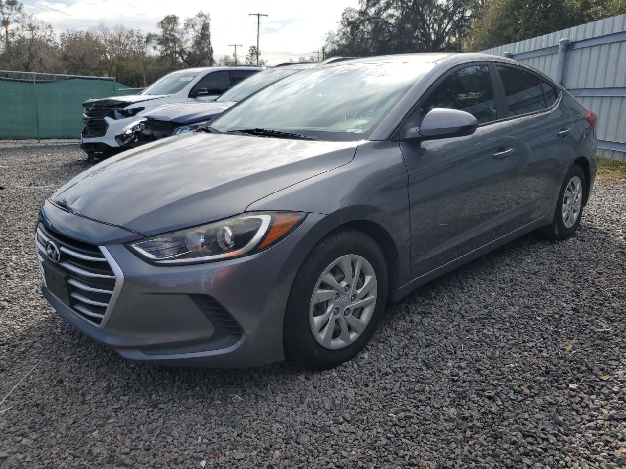 2018 HYUNDAI ELANTRA SE