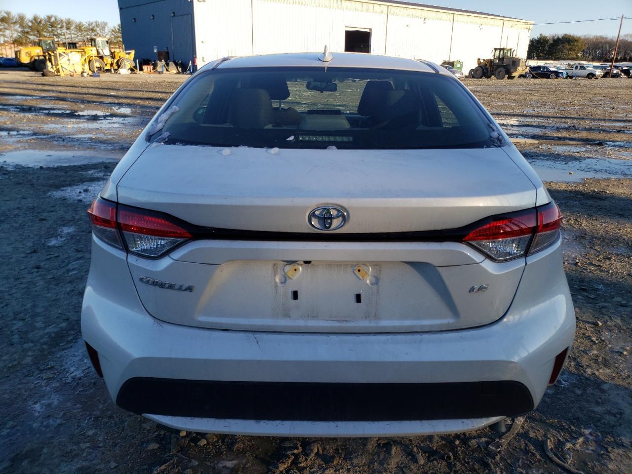 2022 TOYOTA COROLLA LE - Image 6