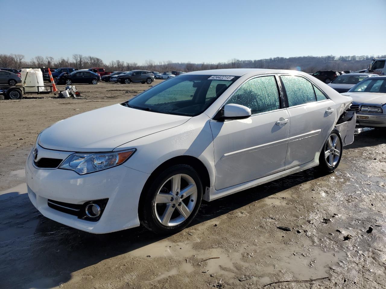 2014 TOYOTA CAMRY L