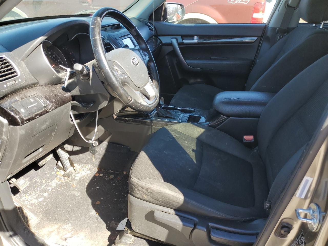 2015 KIA SORENTO LX - Image 7
